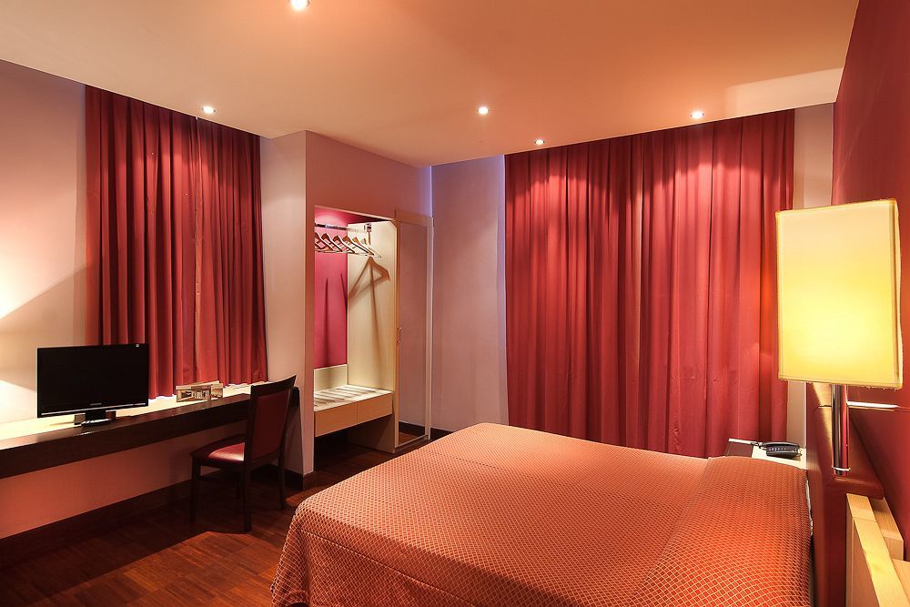 Hotel Leonardo Da Vinci Флоренция Экстерьер фото