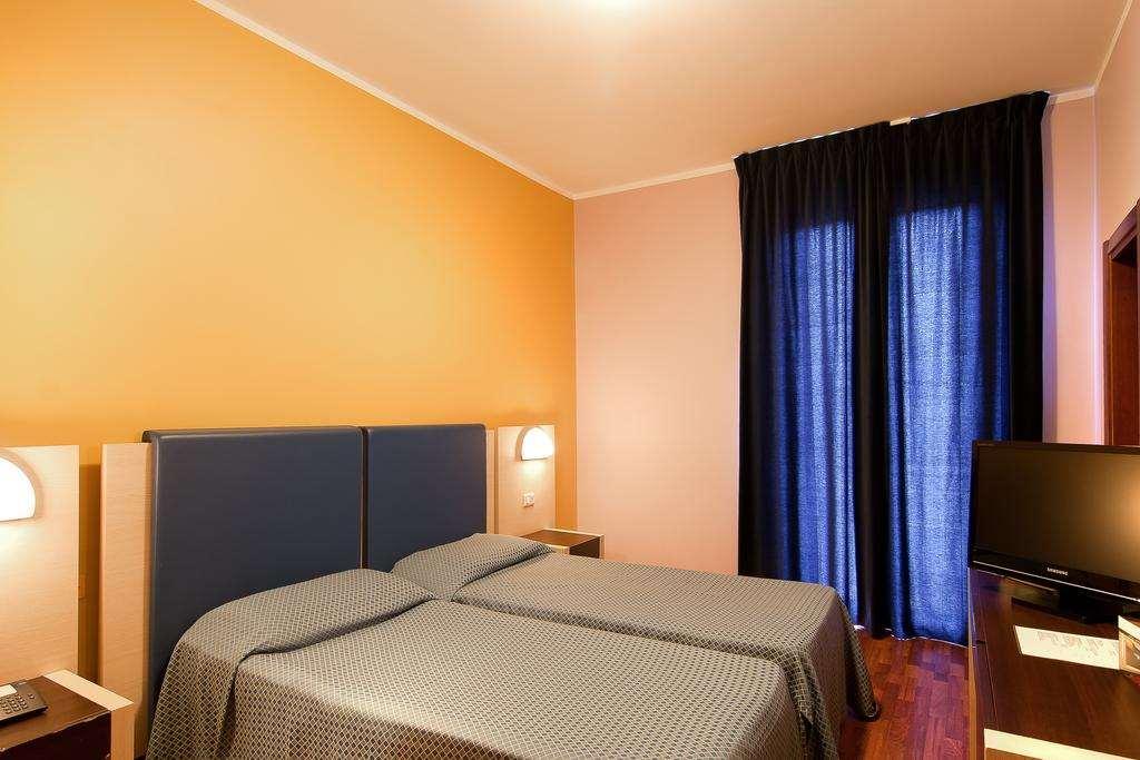 Hotel Leonardo Da Vinci Флоренция Номер фото
